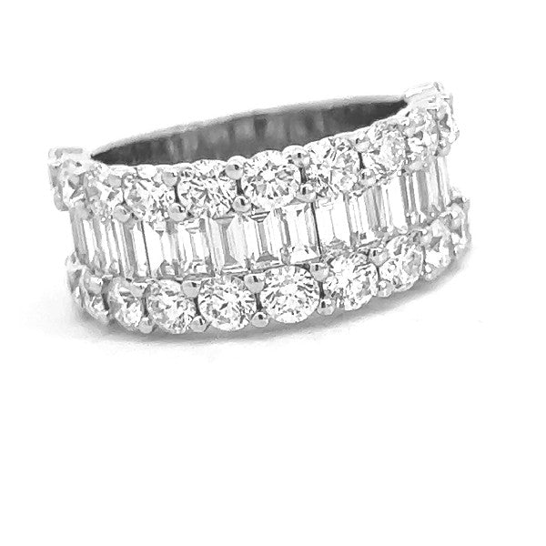 18K White Gold Diamond Baguette Fashion Band