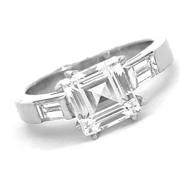 Platinum 3-Stone Engagement Ring
