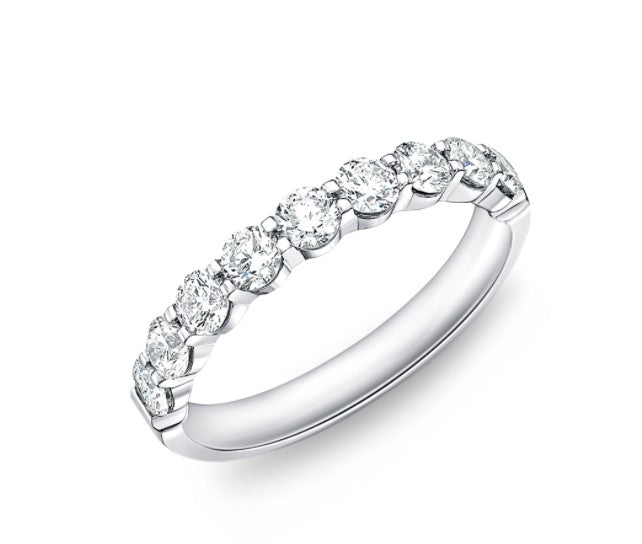 MEMOIRE Petite Prong Diamond Wedding Band